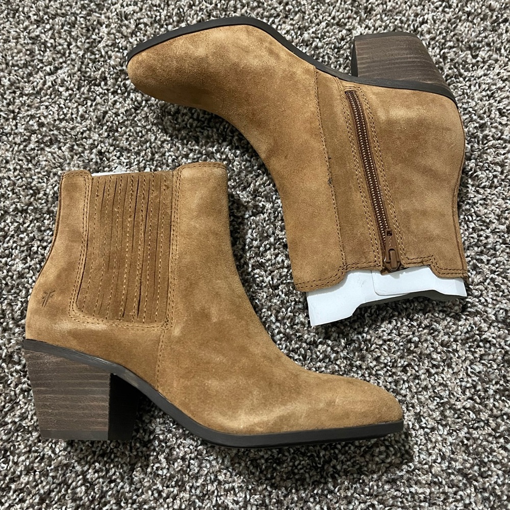 Frye Sandra Chelsea Bootie